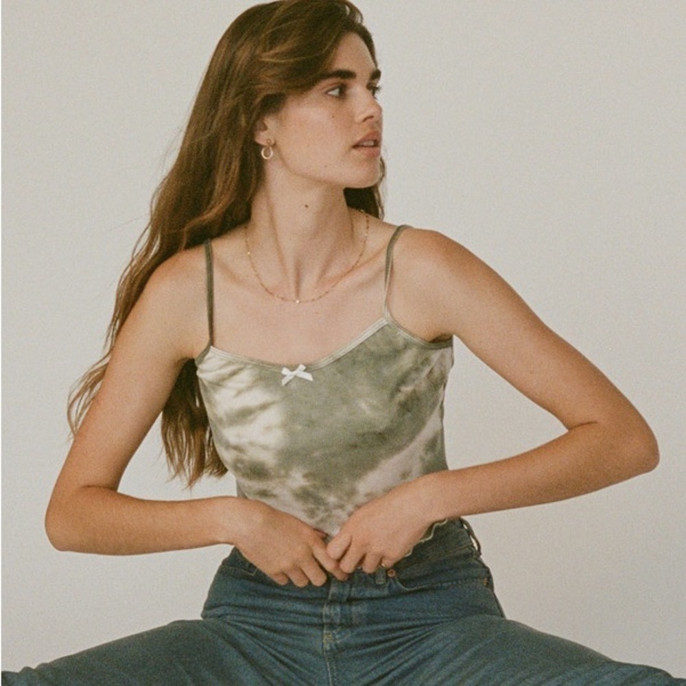Urban Renewal Lettuce Edge Ribbed Tie Dye Spaghetti Strappy Cropped Crop Tank S